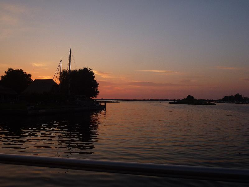 f0793664.jpg
