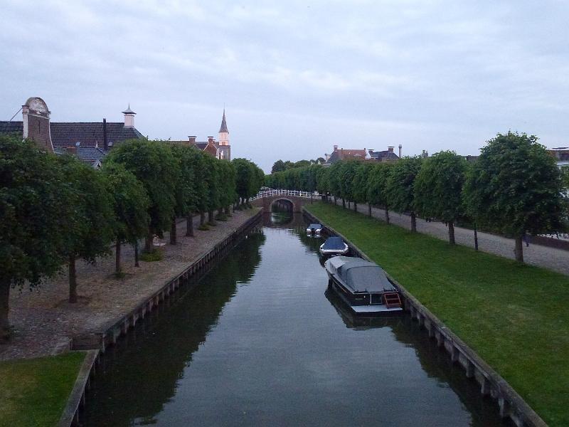 f1728904.jpg