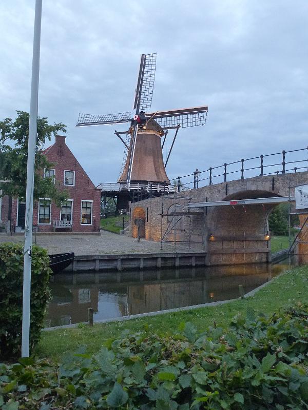 f1758696.jpg